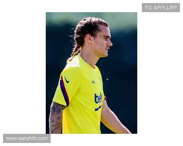 足球明星辫子风潮：从场上到场下引领个性与时尚的潮流变革