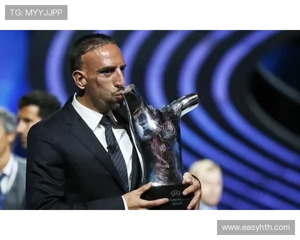 里贝里足球生涯回顾与近况解析为何他的退役引发如此关注